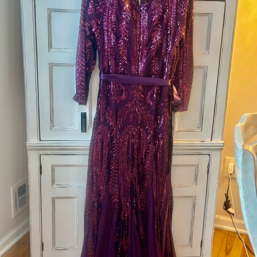 🥂Mother of the bride or groom elegant eggplant  Long Sleeve beaded Dress🥂 - Picture 2 of 7